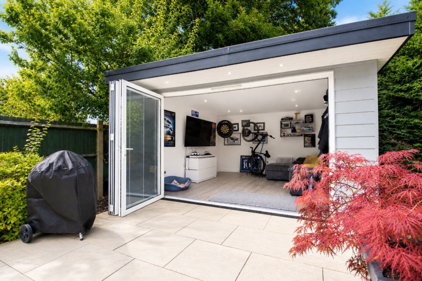 Images for Cricket Field Grove, Crowthorne, Berkshire RG45 7ES