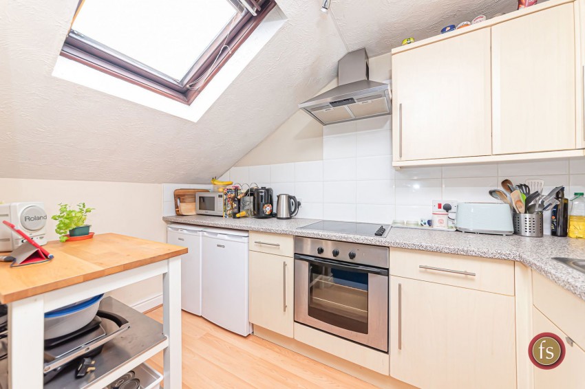 Images for Cambridge Road, Owlsmoor, Sandhurst, GU47 0GR