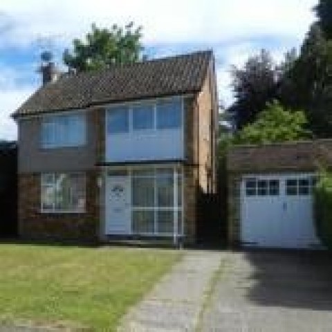 View Full Details for Grange Avenue, Crowthorne, Berkshire