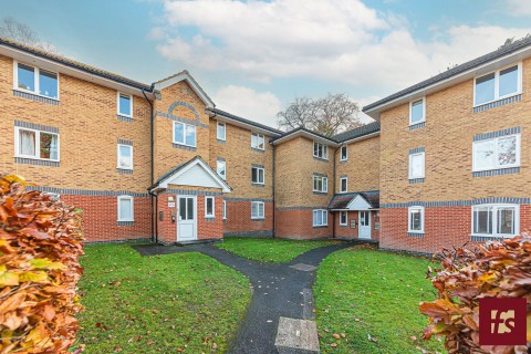 View Full Details for Masefield Gardens, Crowthorne, Berkshire