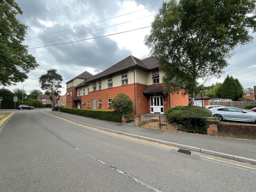 Images for Cheney Court, Pinewood Avenue, Crowthorne, Berkshire