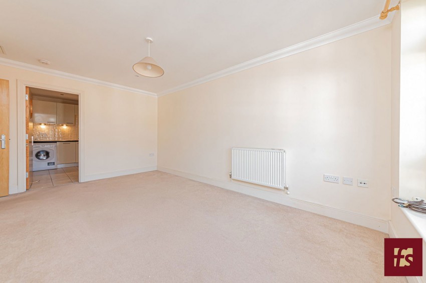 Images for Parkfield House, Cambridge Road, Crowthorne, Berkshire
