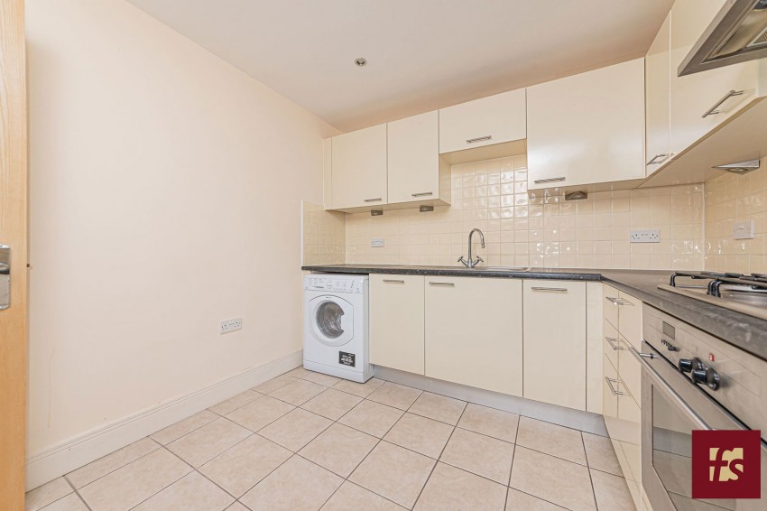 Images for Parkfield House, Cambridge Road, Crowthorne, Berkshire