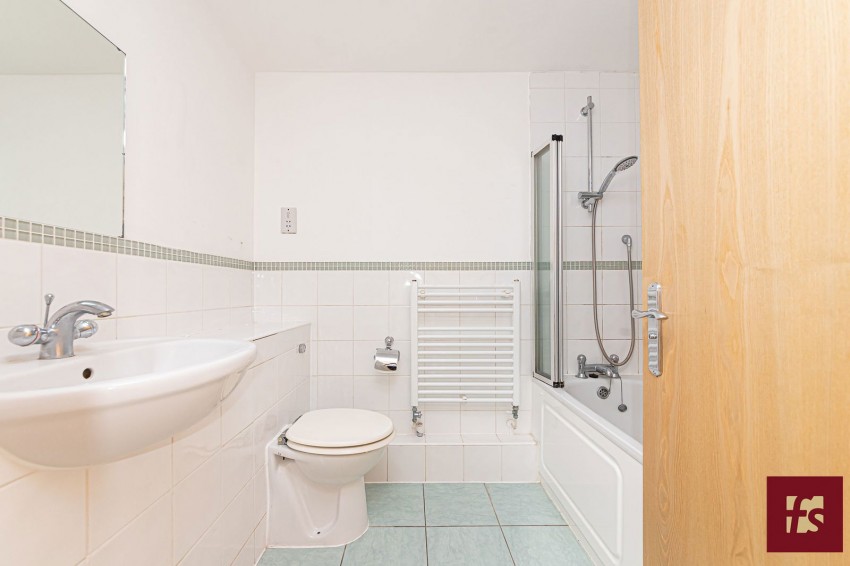 Images for Parkfield House, Cambridge Road, Crowthorne, Berkshire
