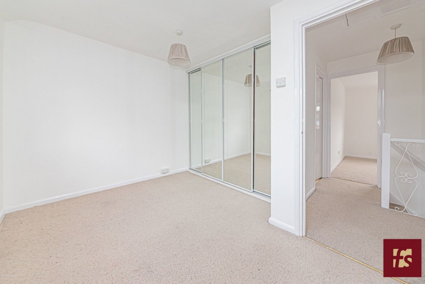 Images for Lyon Road, Crowthorne, Berkshire