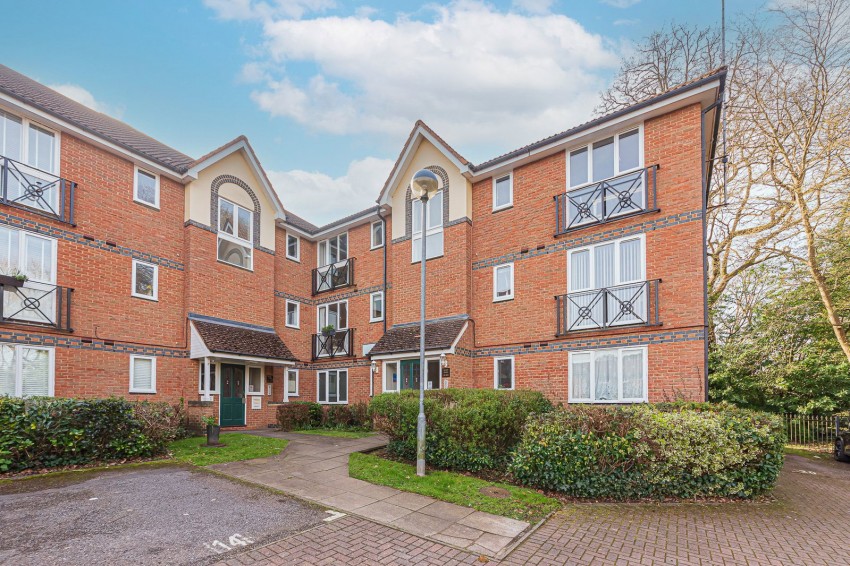Images for Shaw Park, Crowthorne, Berkshire