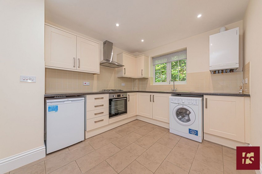 Images for 20 Kings Road, Crowthorne, Berkshire, RG45 7AE