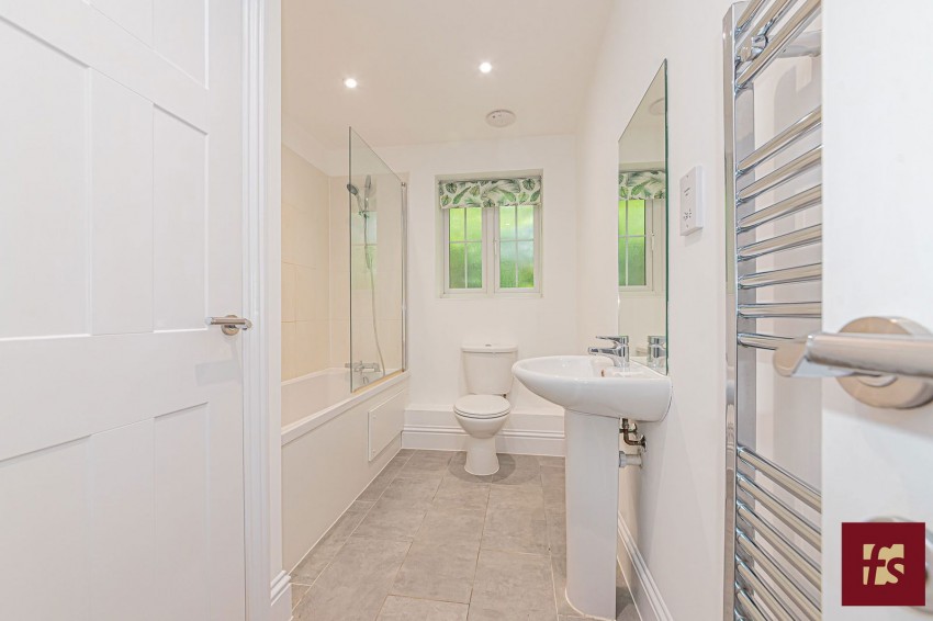 Images for 20 Kings Road, Crowthorne, Berkshire, RG45 7AE