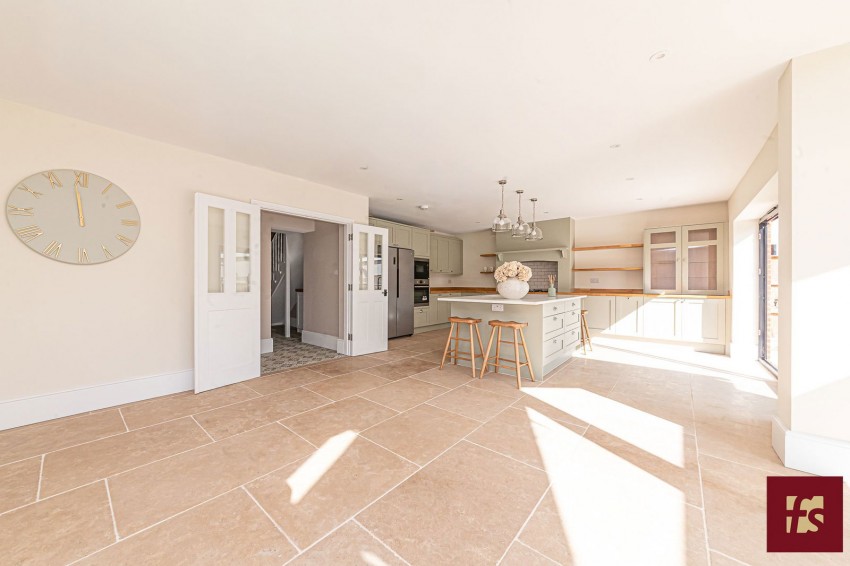Images for 124 Owlsmoor Road, Owlsmoor, Sandhurst, Berkshire, GU47 0ST