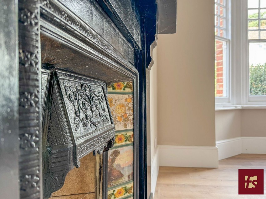 Images for 124 Owlsmoor Road, Owlsmoor, Sandhurst, Berkshire, GU47 0ST