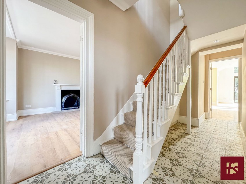 Images for 124 Owlsmoor Road, Owlsmoor, Sandhurst, Berkshire, GU47 0ST