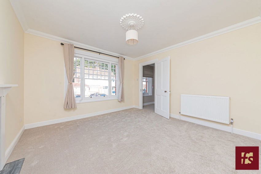 Images for 124 Owlsmoor Road, Owlsmoor, Sandhurst, Berkshire, GU47 0ST