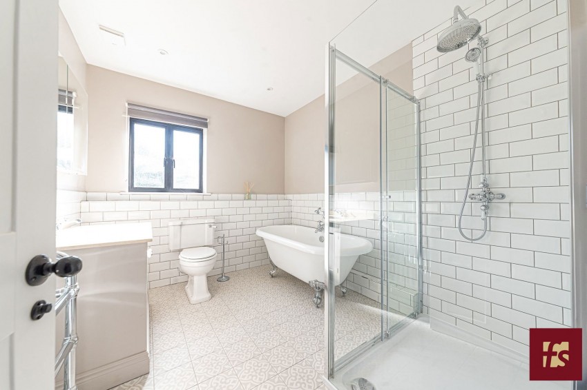 Images for 124 Owlsmoor Road, Owlsmoor, Sandhurst, Berkshire, GU47 0ST