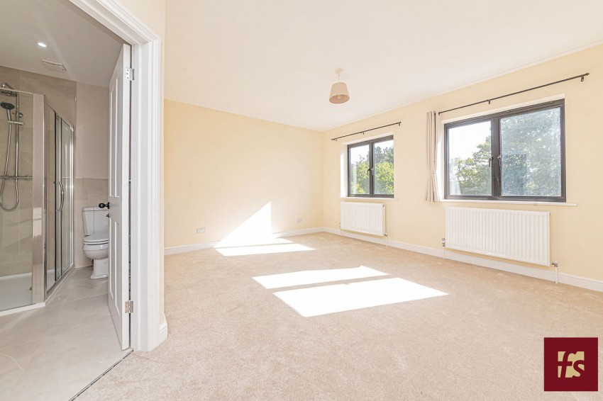 Images for 124 Owlsmoor Road, Owlsmoor, Sandhurst, Berkshire, GU47 0ST