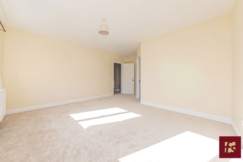 Images for 124 Owlsmoor Road, Owlsmoor, Sandhurst, Berkshire, GU47 0ST