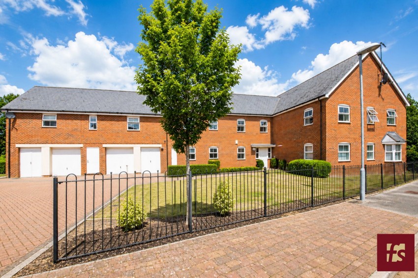 Images for Woodcock Chase, Bracknell, RG12 8AY