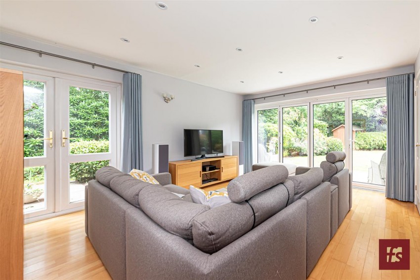 Images for Wellesley Drive, Crowthorne