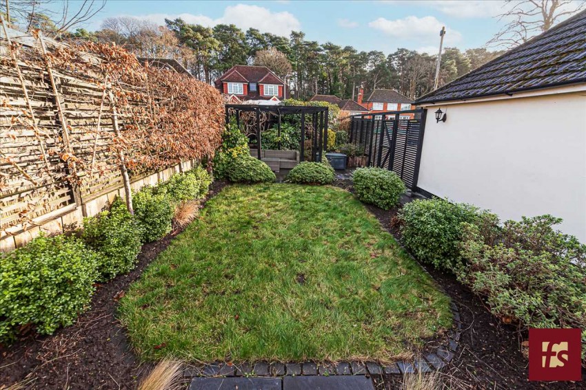 Images for Furzehill Crescent, Crowthorne