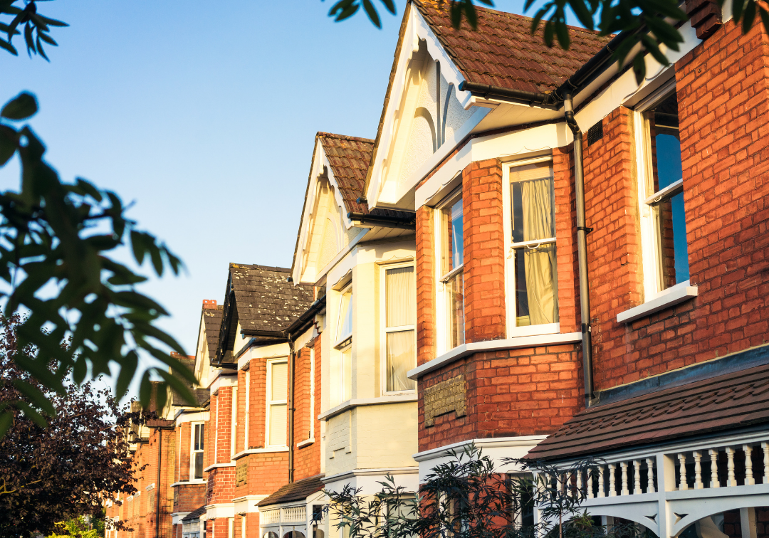 Crowthorne House Prices And Property Problems Frank Schippers Estate